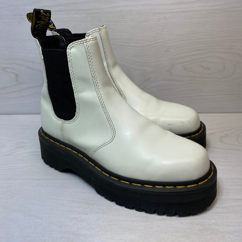 Dr. Martens Womens 9 2976 Quad Chelsea Boots Platform White Leather Chunky Punk
